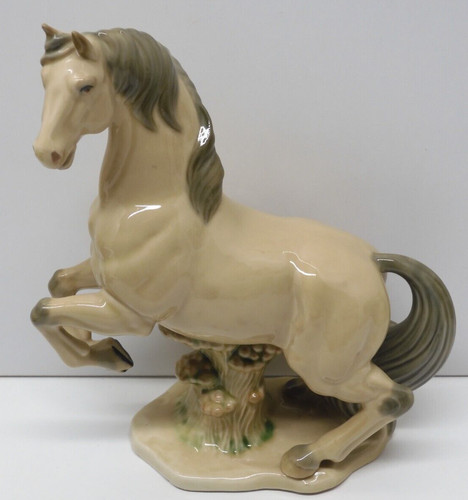 Jolie statuette cheval cabré - -jolie,